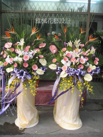 雅楓花店，長官過世送花柱雲林縣四湖鄉花店，彰化縣和美鎮花店